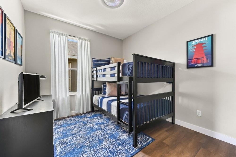 4br Resort Villa W/ Pool & Spa Close To Disney 4 Bedroom Villa