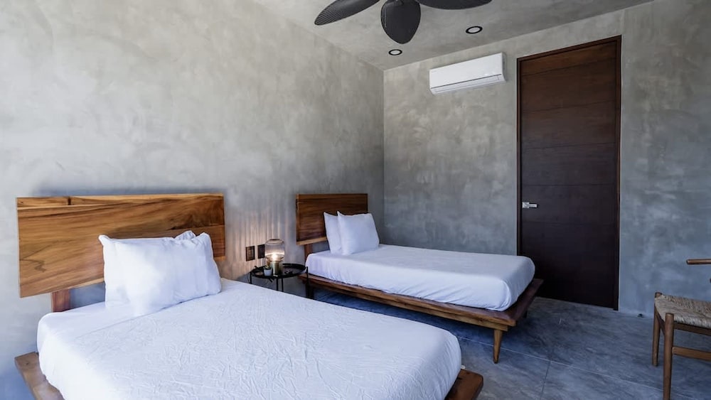 Amazing 3-story Townhouse With Pool in Aldea Zama