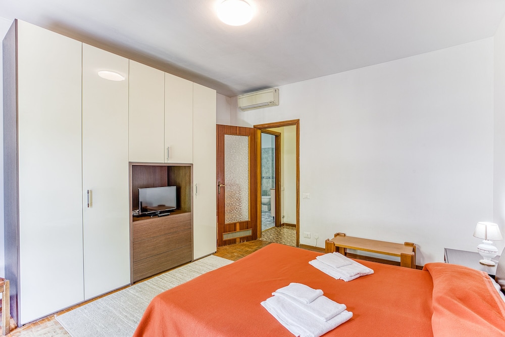 Casa Arno 500m from beach view 3