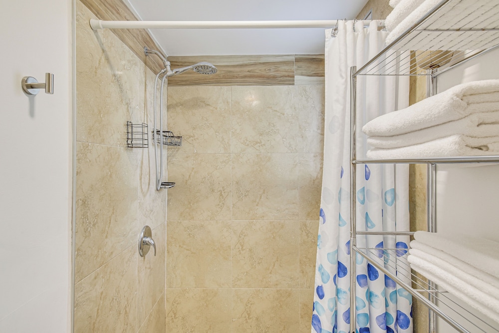 Cozy Miami Cottage: 5 Mi to Dtwn!