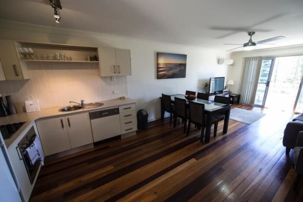 Seaspray Apartments