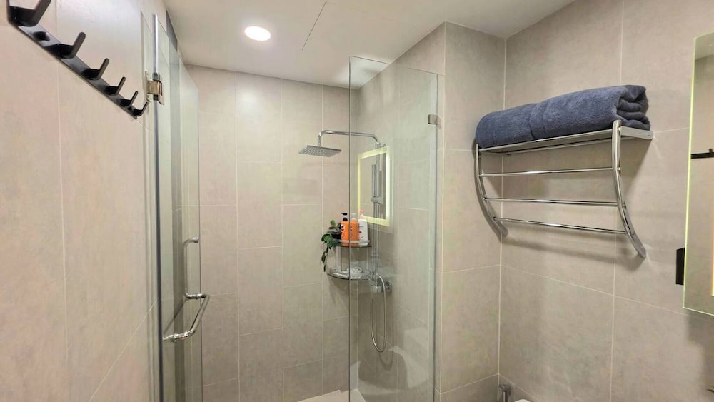 Room-a304 - 1 Bedroom Condo With Sea Vie