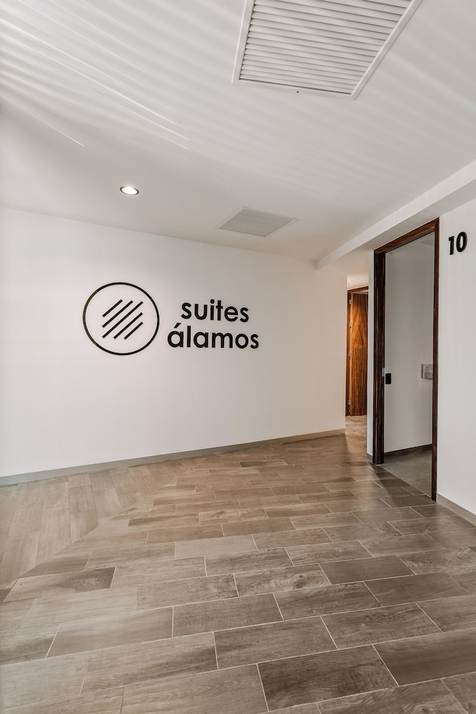 Suites Álamos by Homirent