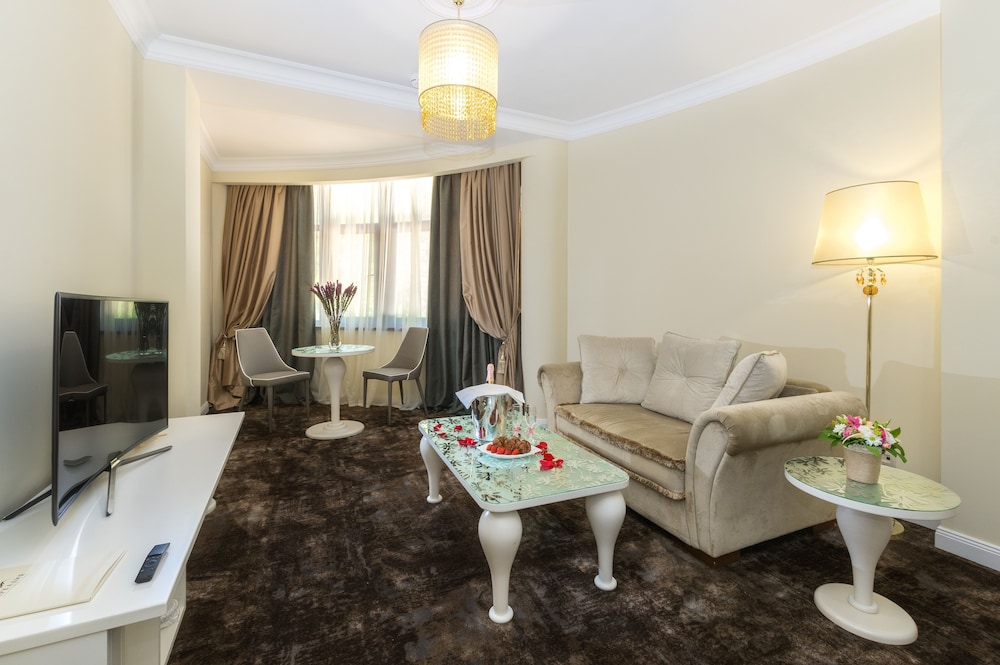 Arcadia Hotel