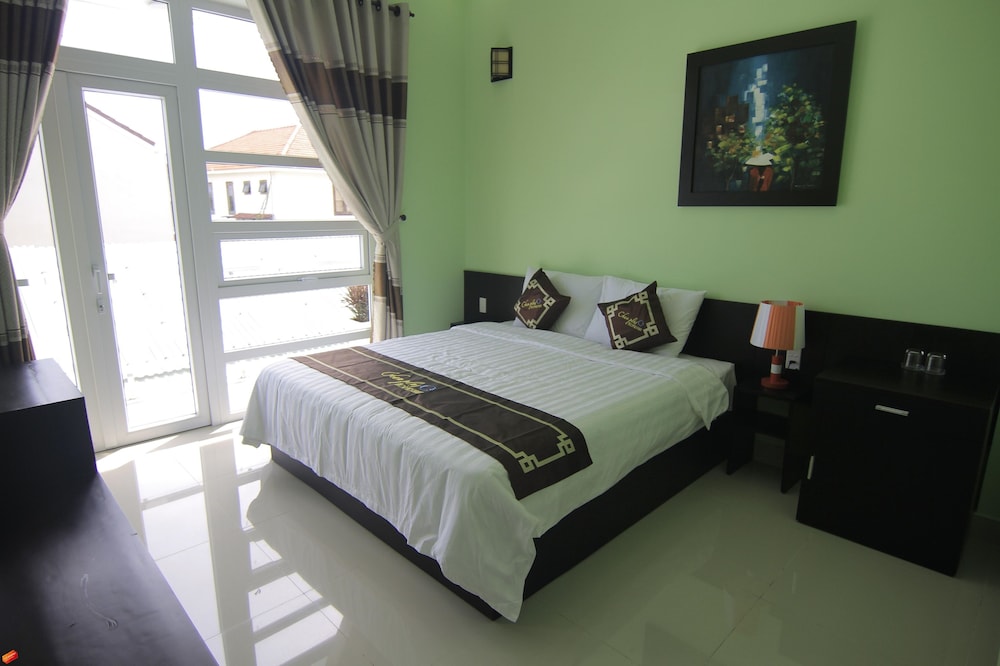 Chau Plus Homestay