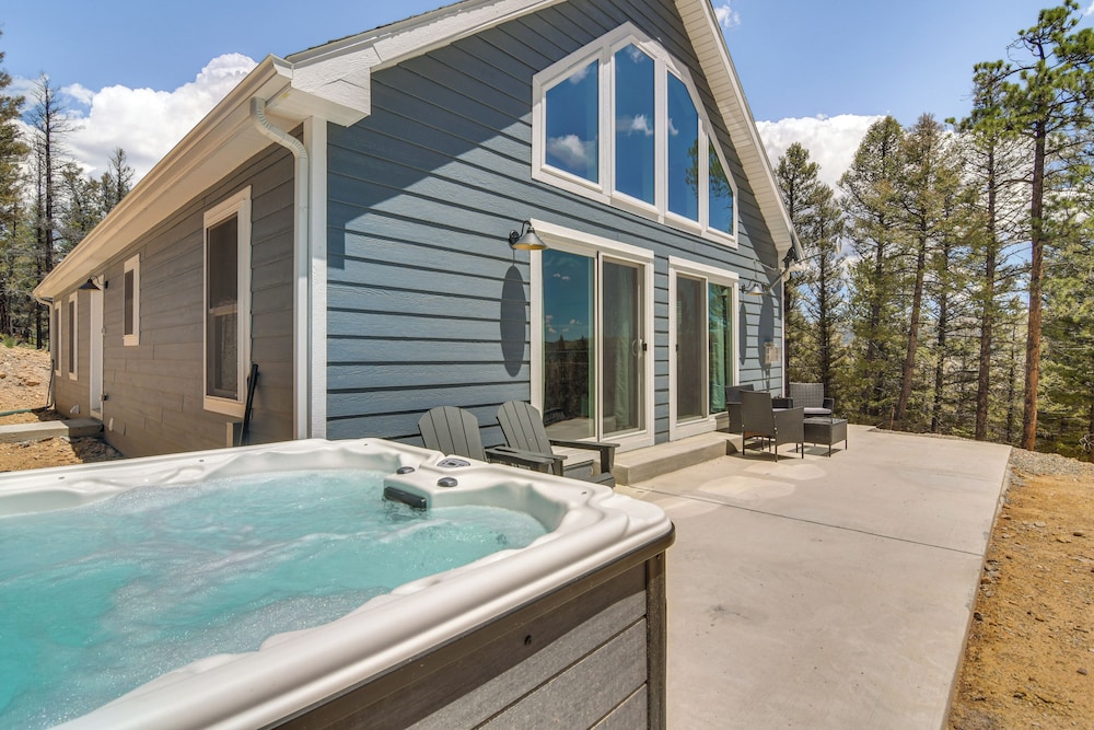 Fairplay Family Cabin on 2 + Acres! 25-0283