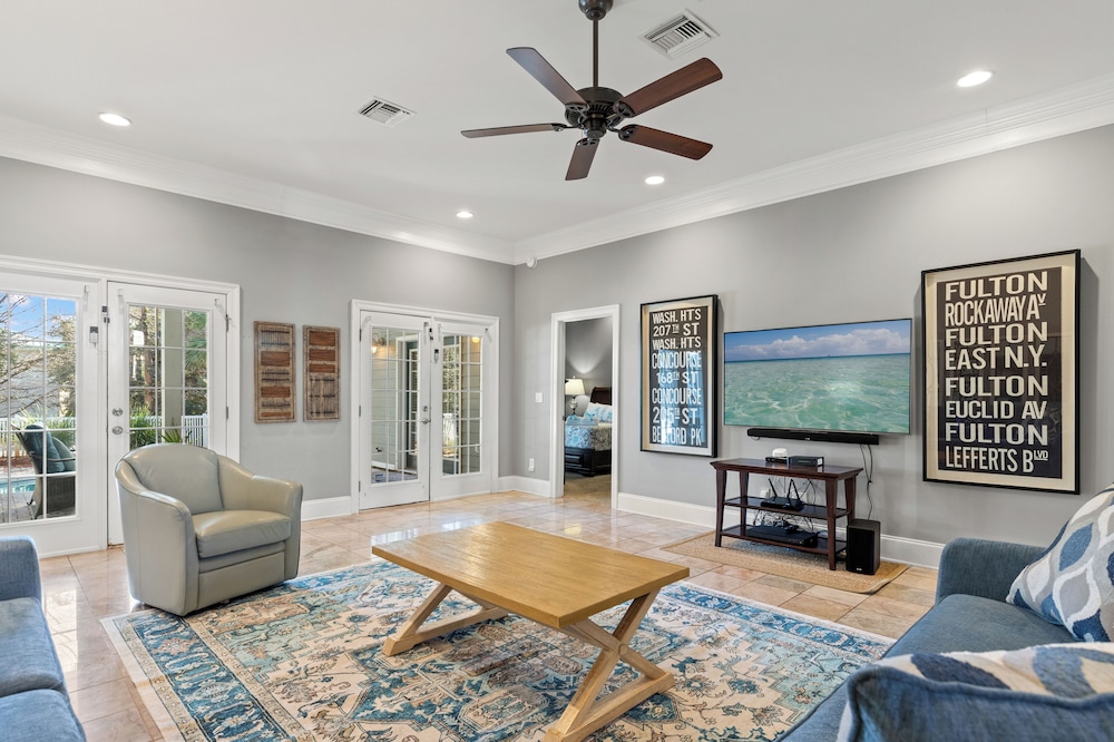 Sugar Sand Retreat 3-bed, 2-bath Beach Getaway With Private Pool, Sleeps 8!