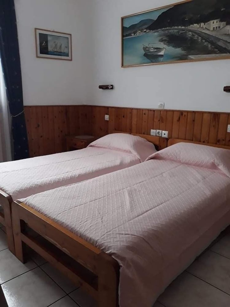 Deja Vu Hotel