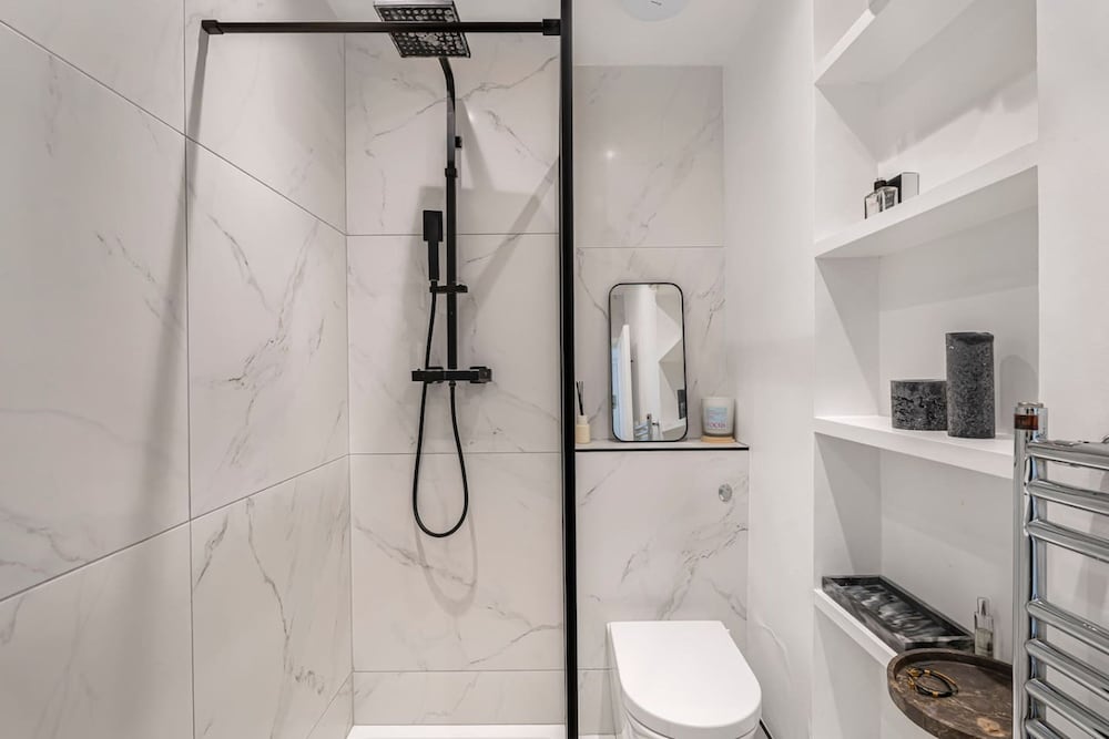 2-bed Knightsbridge Home