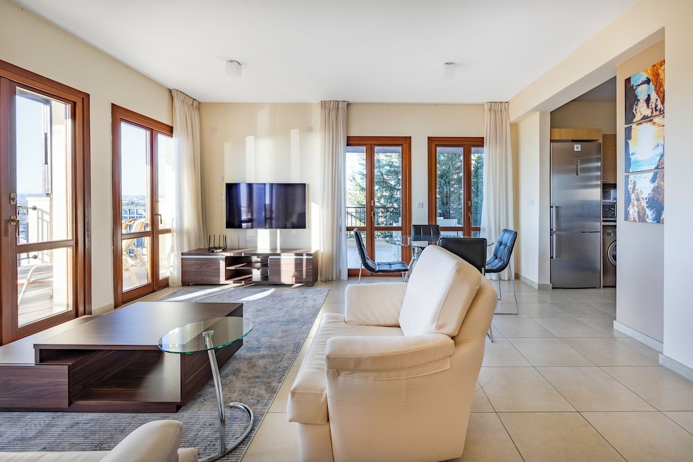 Aphrodite Premium Apartments II