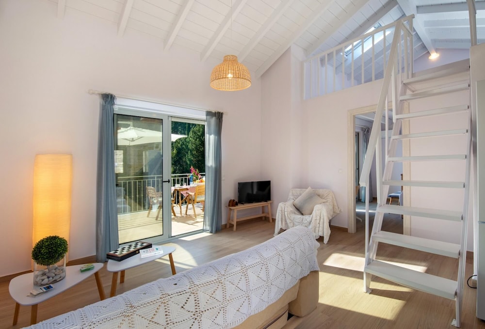 Villa Ifigeneia Swimming Pool Walk to Beach Sea Views A C Wifi - 3455 view 4