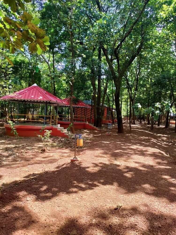 Salboni Retreat