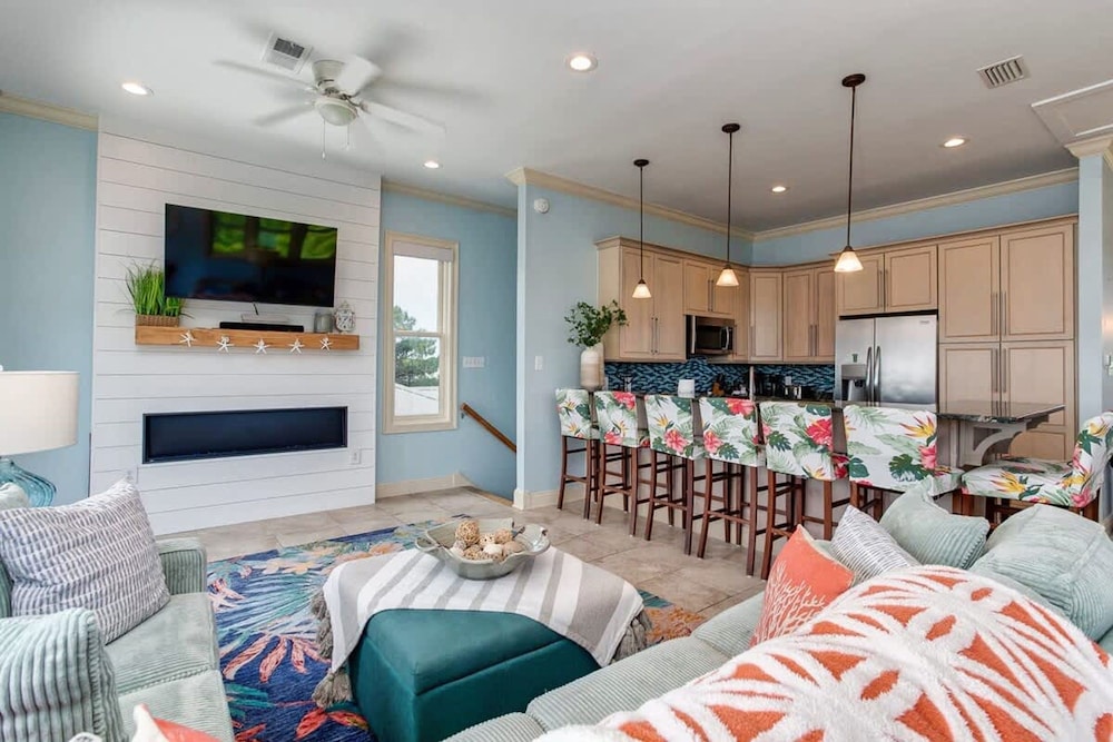 Beach Walk Retreat Heated Pool Golf Views Main Guest House Sleeps 15