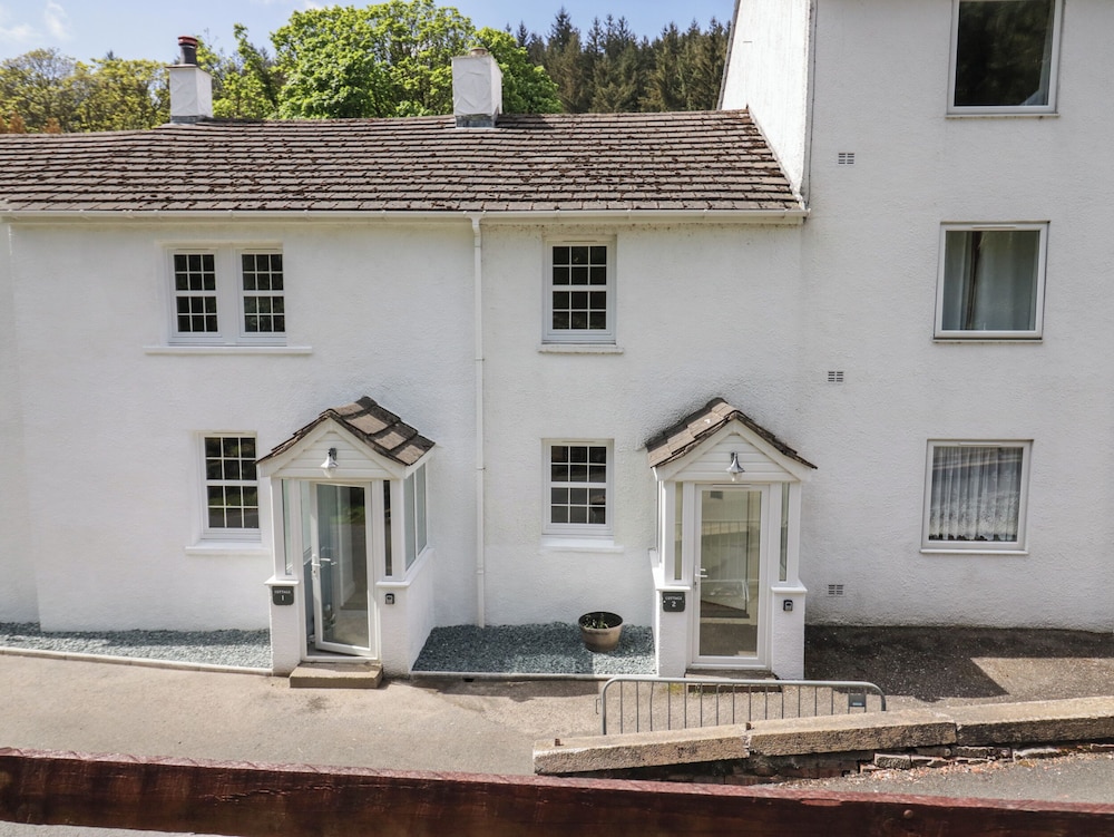 Garden Cottage No 2