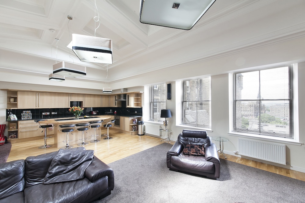 Burnets Apartments