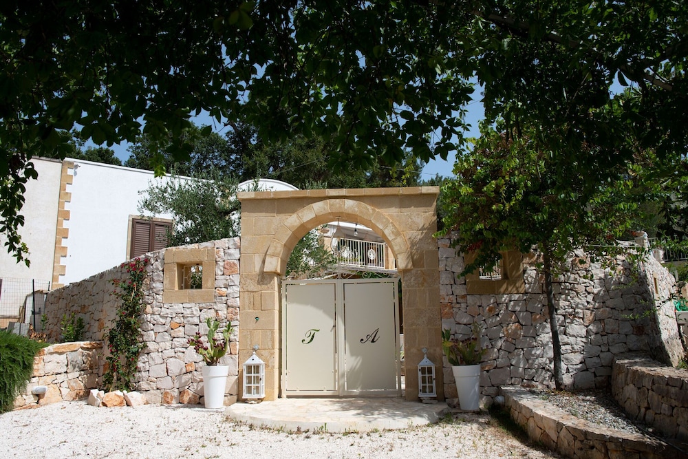 3696 Tenuta Arianna by Perle di Puglia view 2