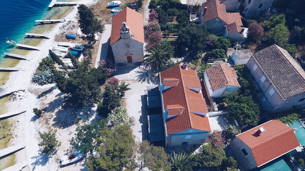 Vrnik Arts Club view 2