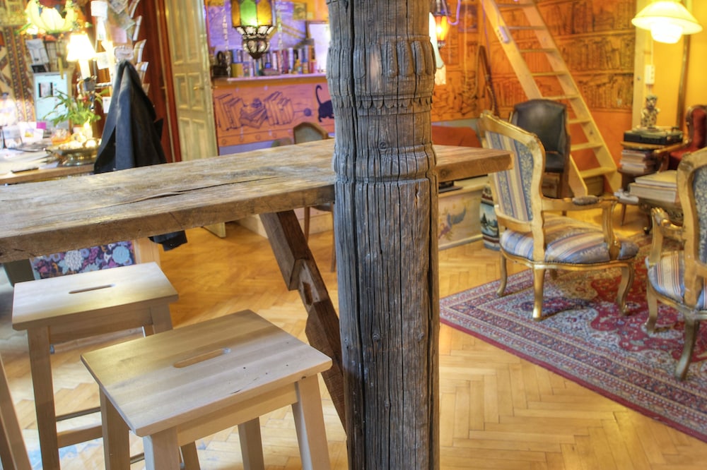 Lavender Circus Hostel
