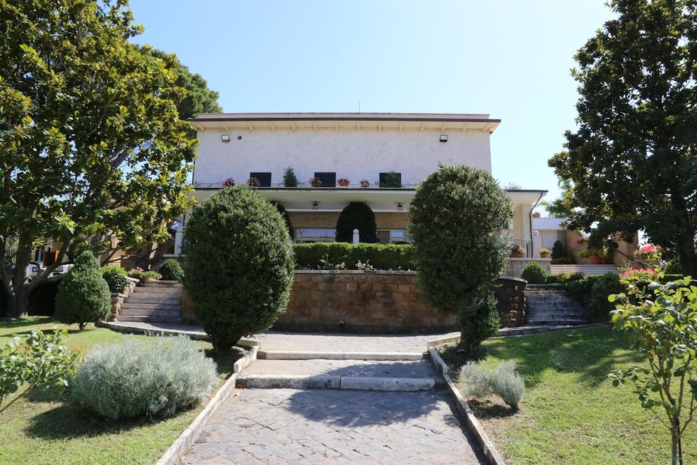 Photo 17