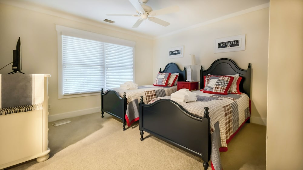 26 Old Military Road at The Sea Pines Resort