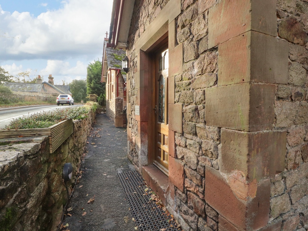 Old School Muncaster House