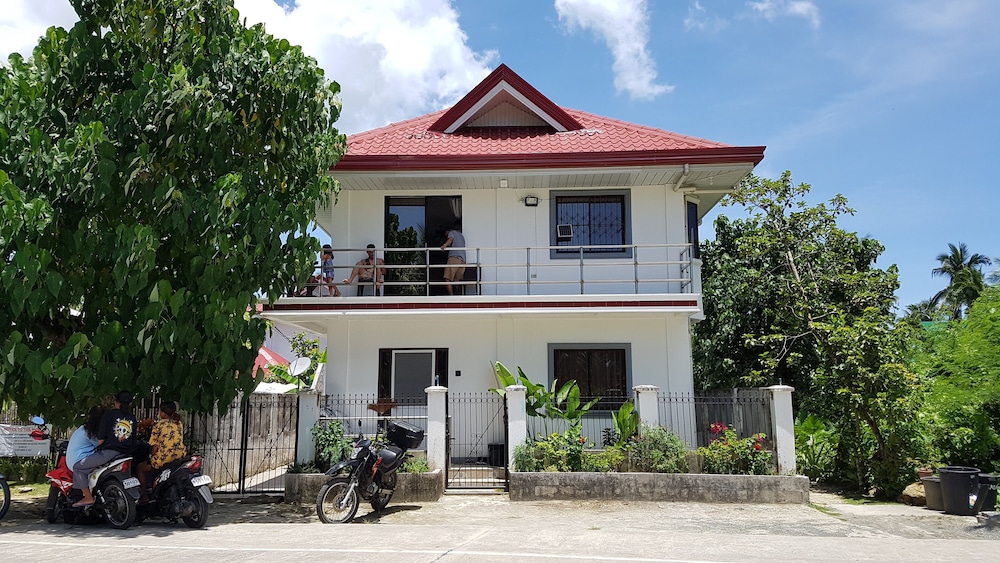 Yayay Siargao