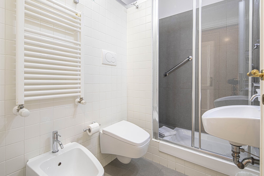 Suite Castrense