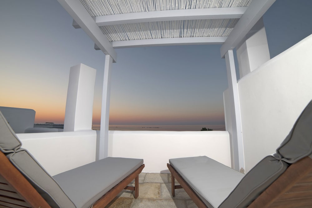 Almyra Guesthouses
