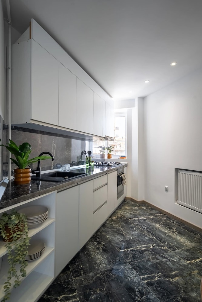 Grand 3BR Near Athenaeum Calea Victoriei