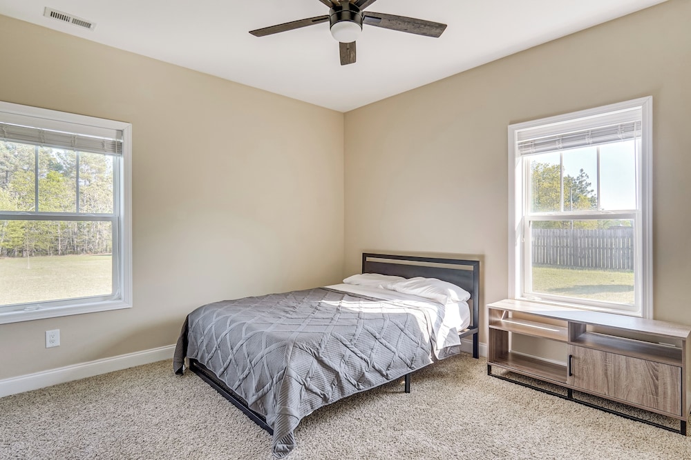 18 Mi to Pinehurst: Quiet + Spacious Family Home!