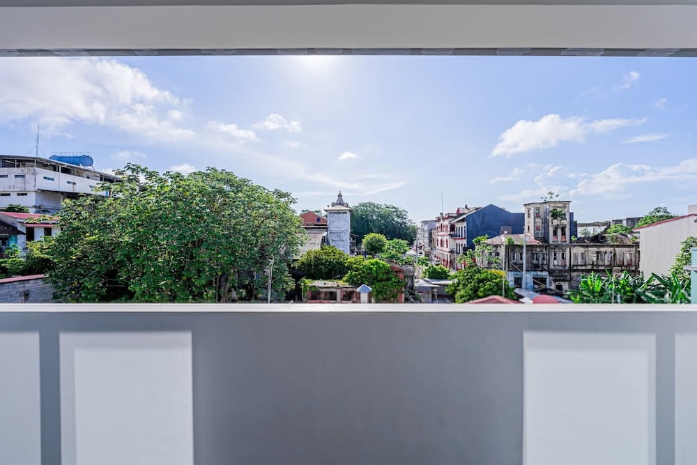 w Amazing 2BR in Santa Ana