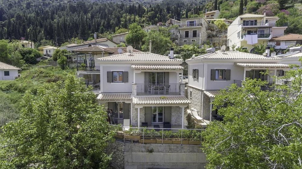 Villas Karya