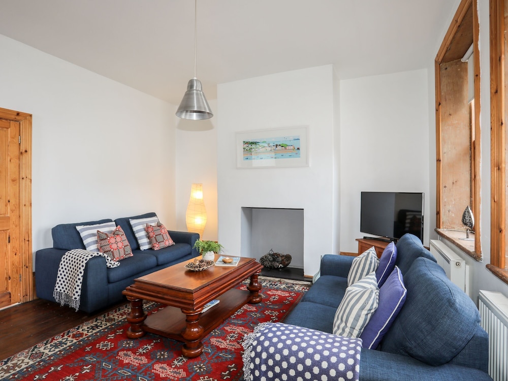 East Point Lynas Lighthouse Keeper's Cottage