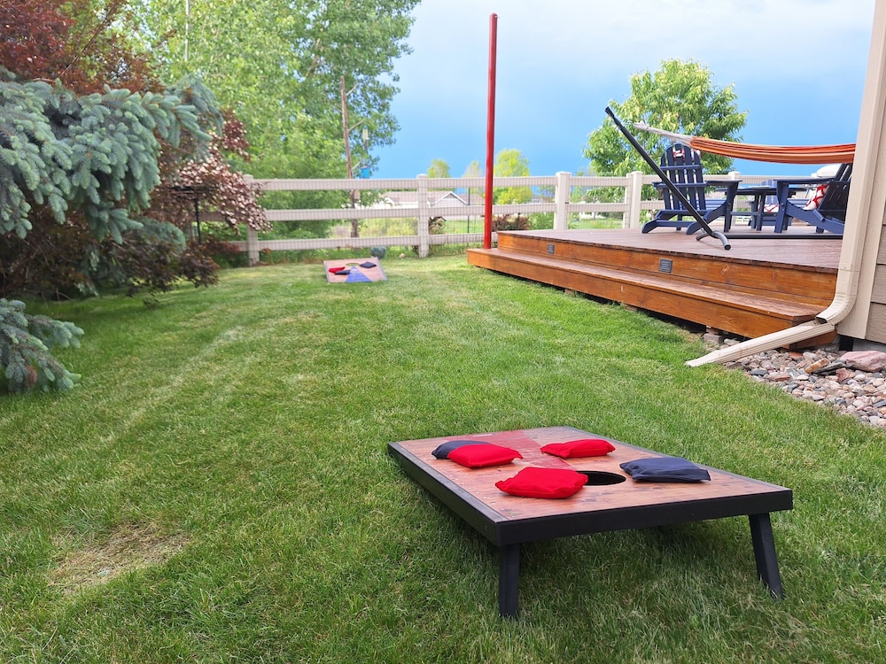 Rigden Retreat Garage, Dog Friendly, Near Trails