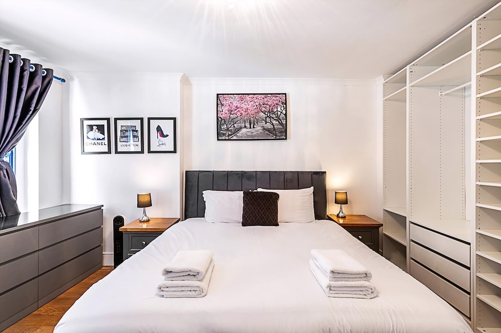 Spacious 4-bed House Near Liverpool St
