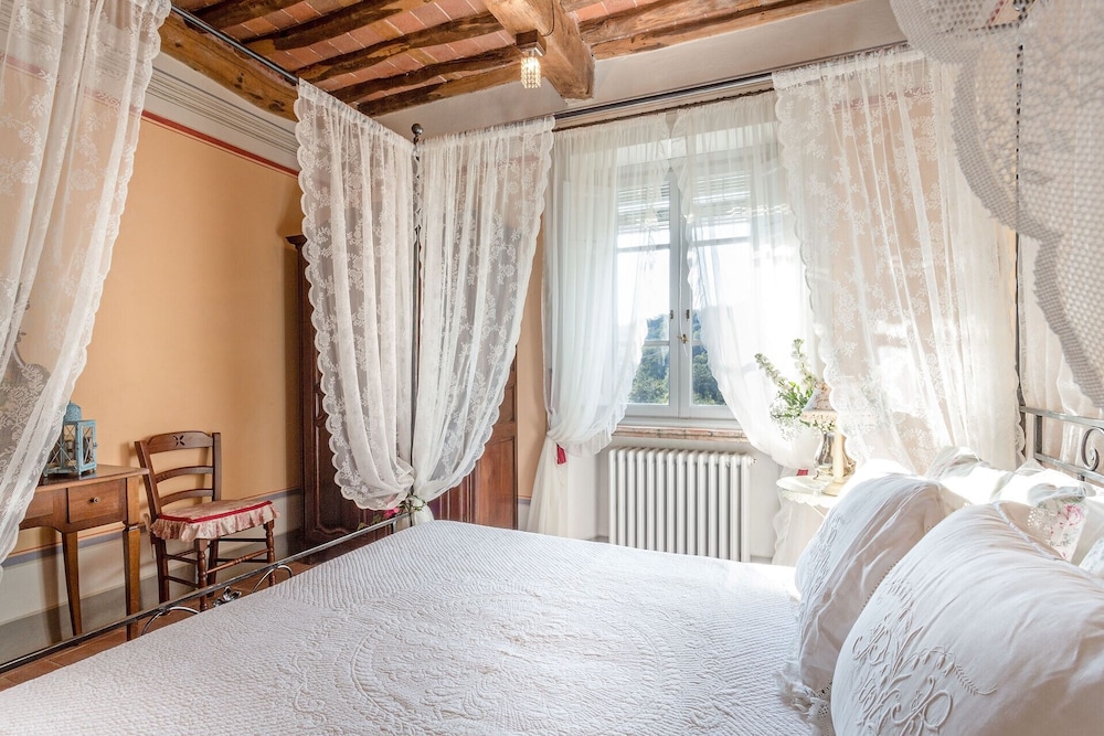Villa Querciabella in Lucca
