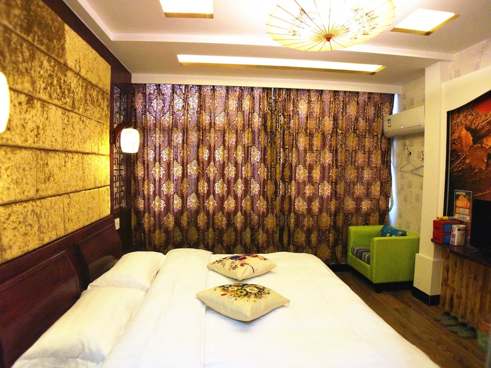 Wuzhen Guyun Qianxun Guest House