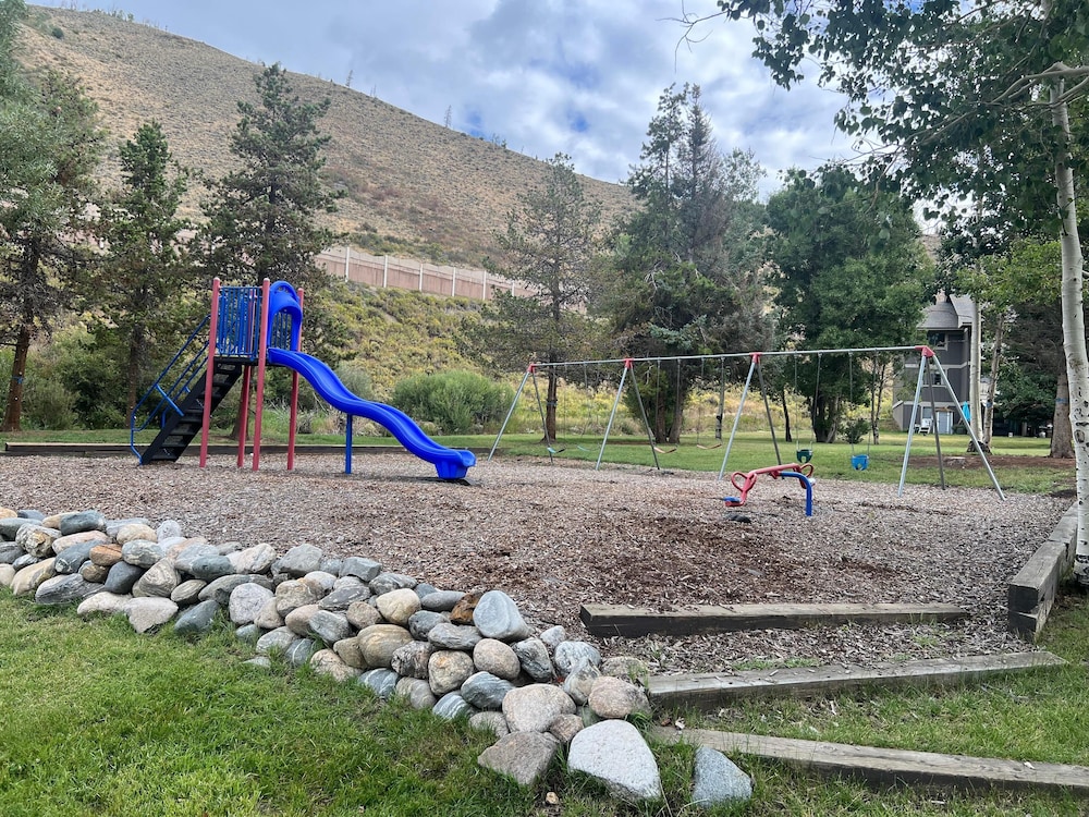 Dillon Valley East 2 Bed 2 Bath Dvjt