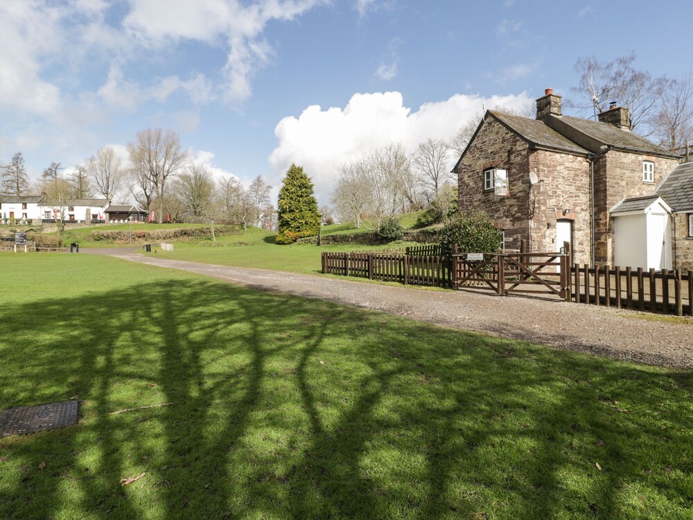 Aqueduct Cottage