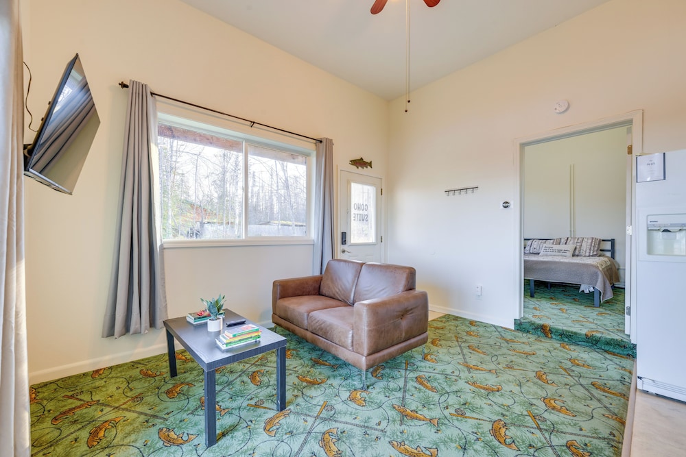 River Views & Fire Pit: Cozy Soldotna Apartment!