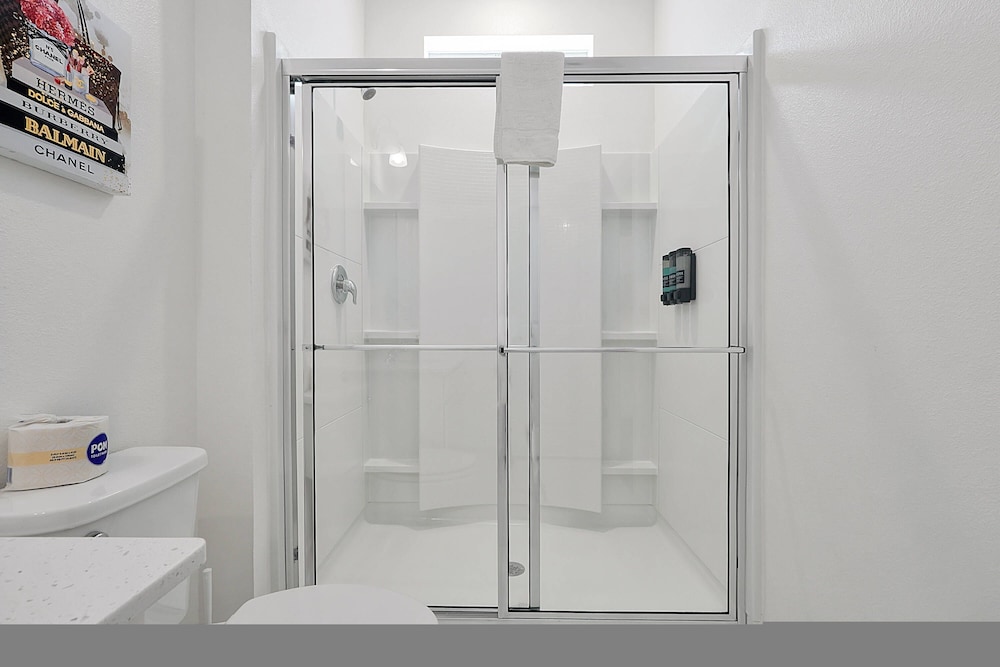 Luxury and Sophisticated 15 BR Ensuite