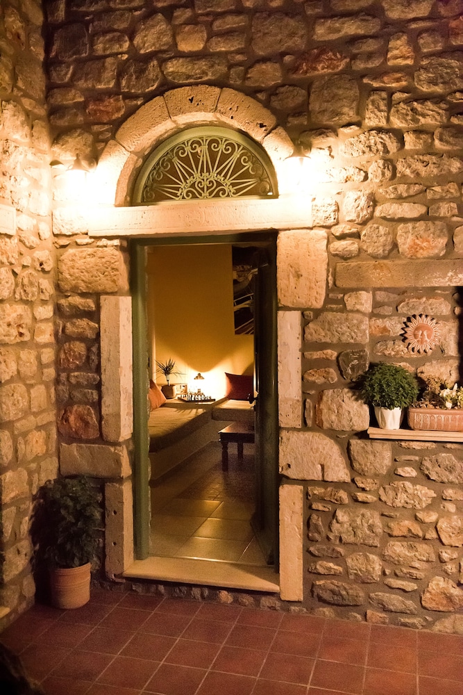 Petra Boutique Homes