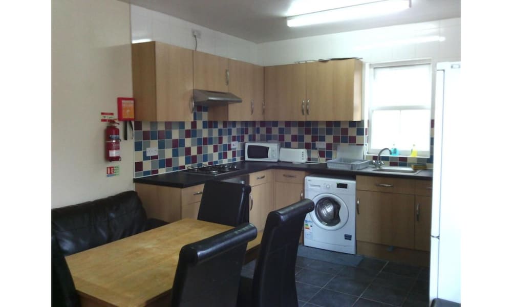 Oxford Vacations - Athena Guest House - Property Image 4