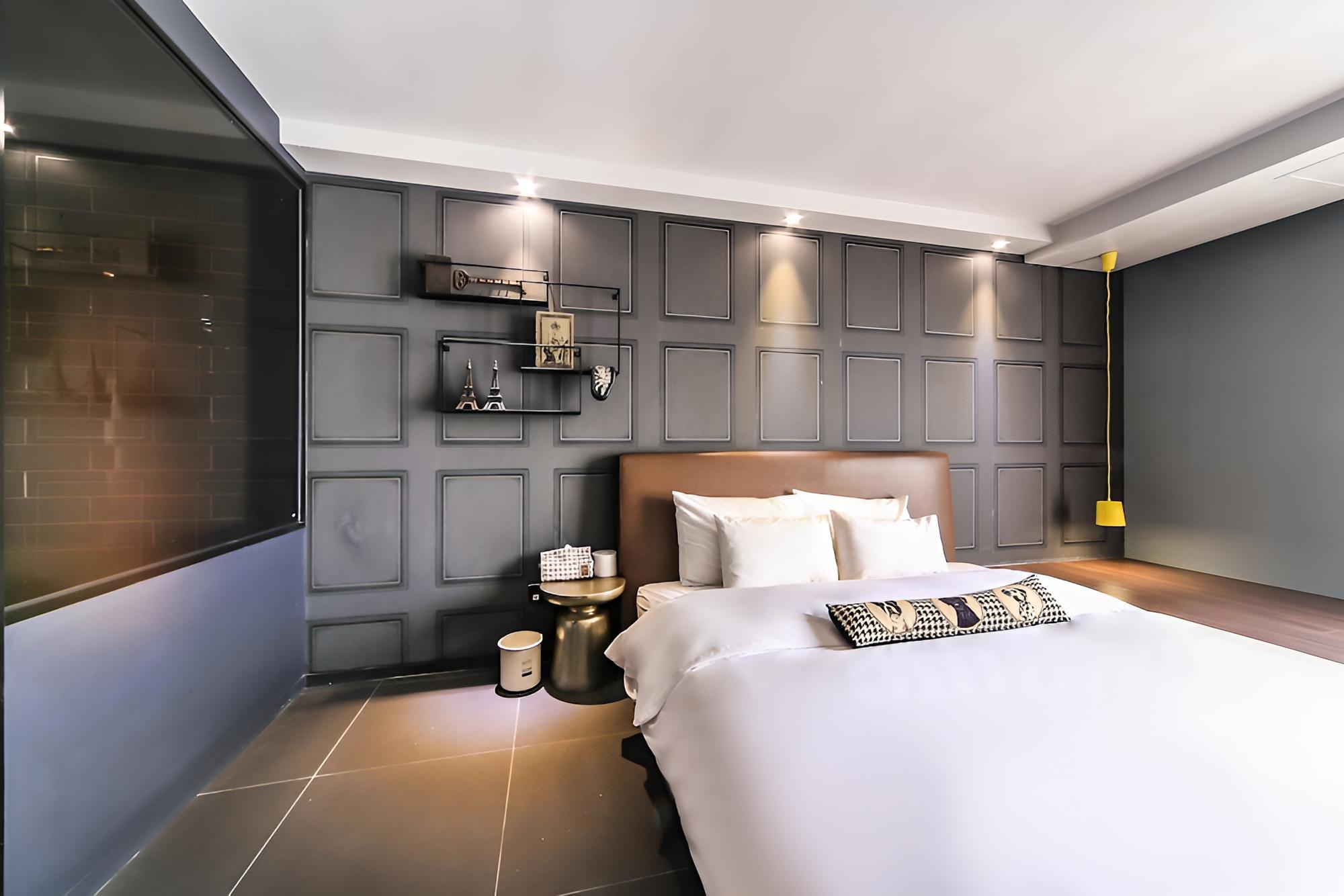 Hound Hotel Nampo