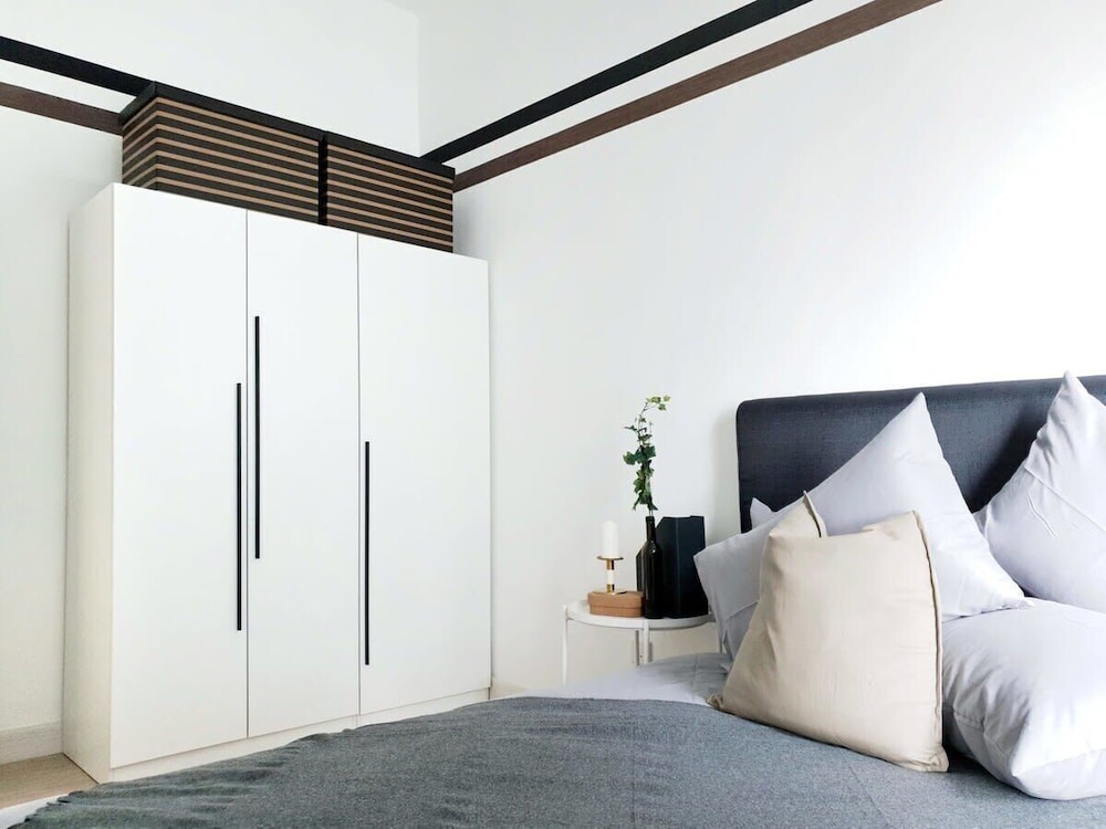 Cozy & Stylish 2BR Apt at Arte Plus, Free Parking