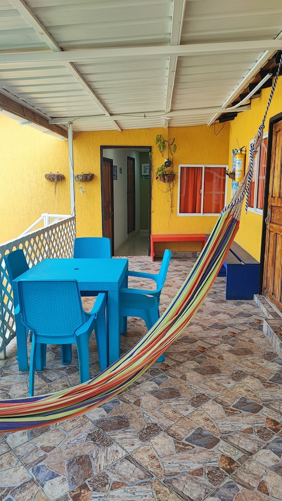 Hospedar Frente al Aeropuerto