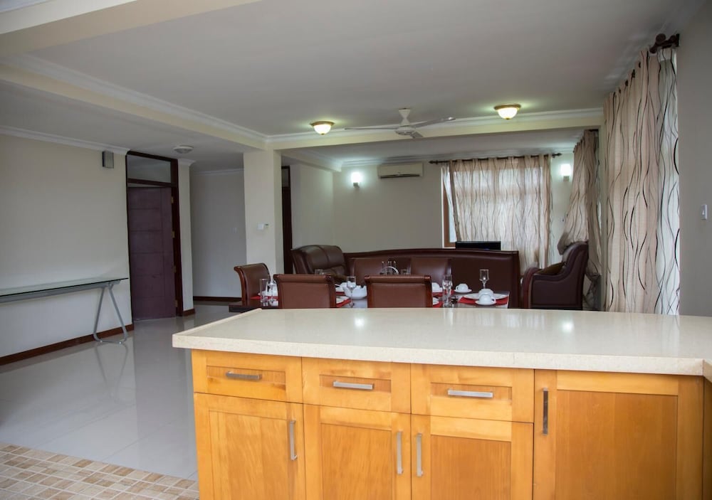 Baobab Hotel Apartment By Zakinn