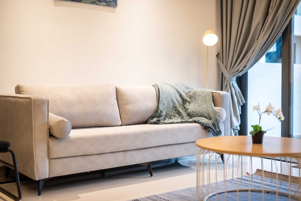 2BR R&F Phase2, CIQ R&F Mall, Free Parking