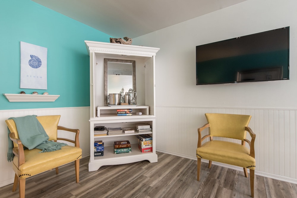 Ventura Vacations - Ventura Beach Cottage - Property Image 29