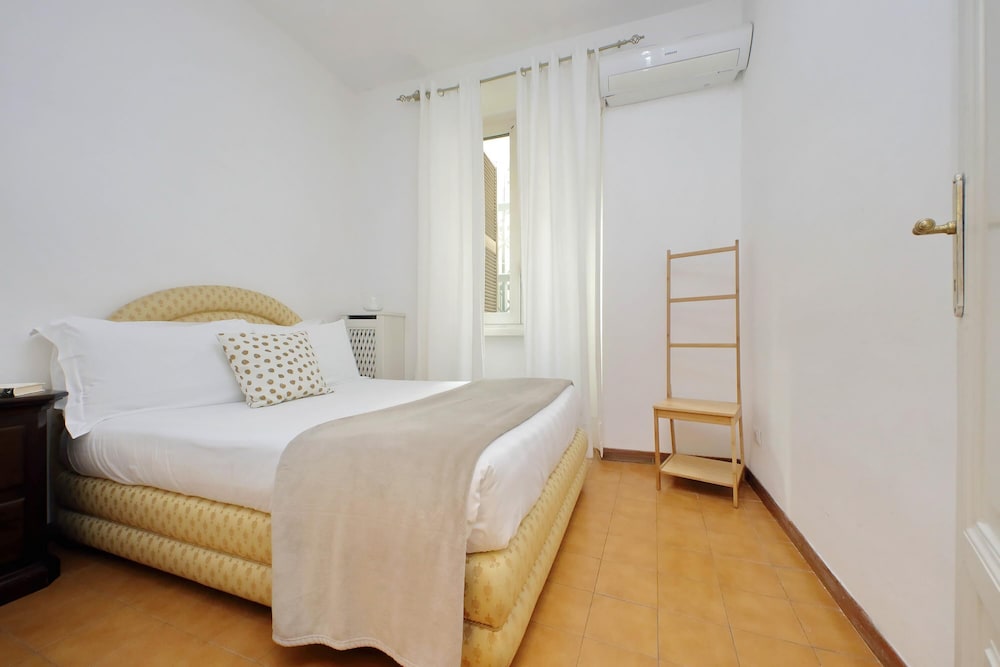 New The Triton - Spacious and Elegant Apartment With A C Between Trevi Fountain and Spanish St